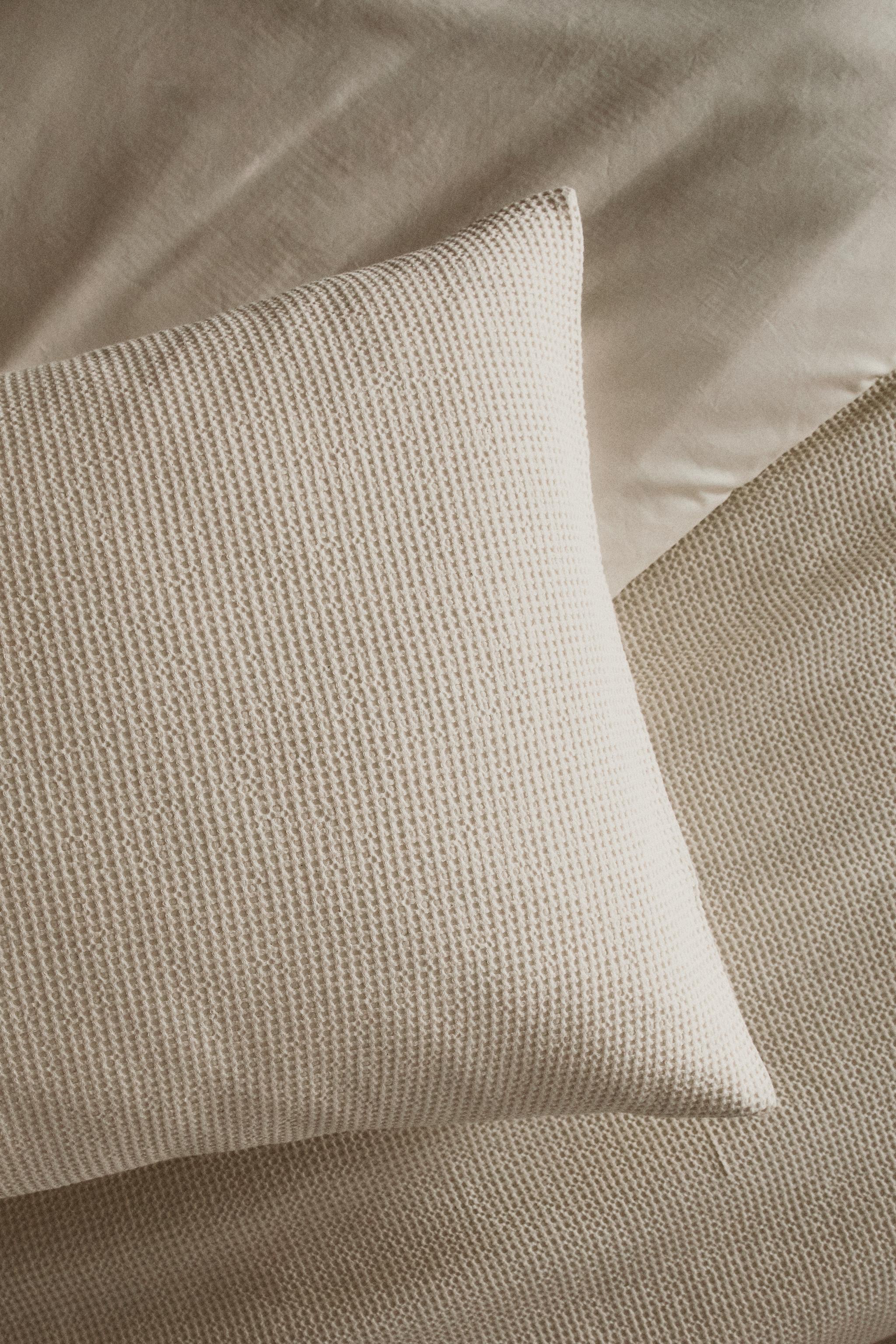 MINI WAFFLE-KNIT COTTON PILLOWCASE