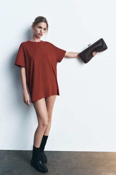 LEATHER CLUTCH BAG WITH METAL DETAIL - Brown by Zara