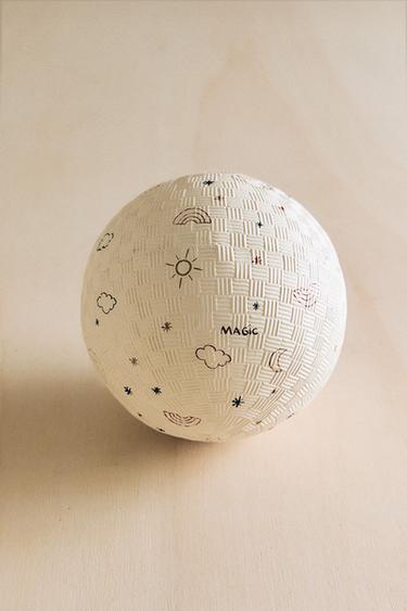 KINDERSPIELBALL MIT RELIEF - Cremefarben von Zara