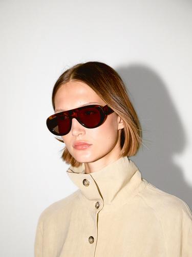 Chaqueta bomber cuello alto con lino - Arena claro de Zara
