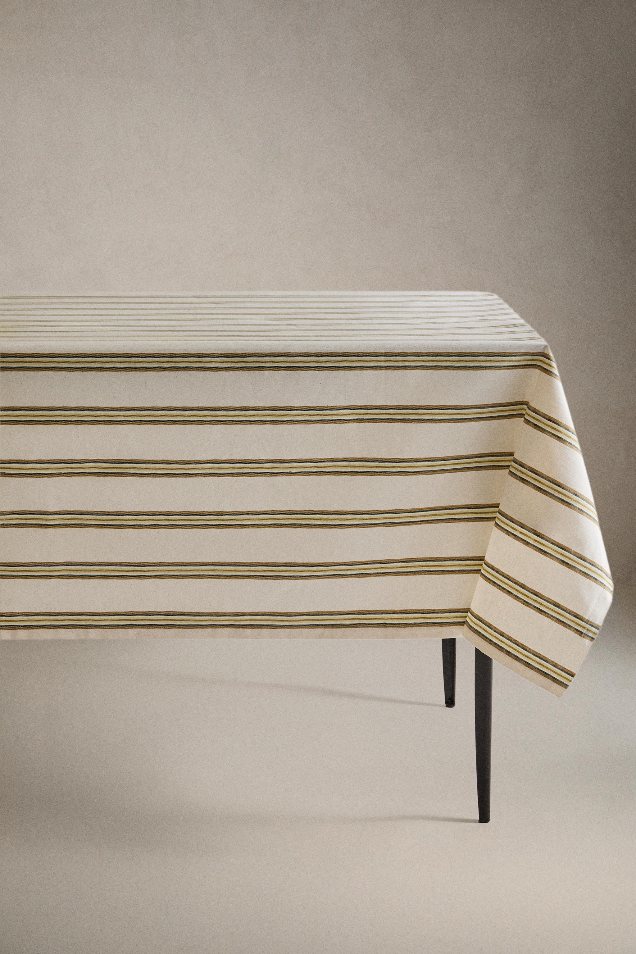 NAPPE RÉSINE RAYURES IRRÉGULIÈRES