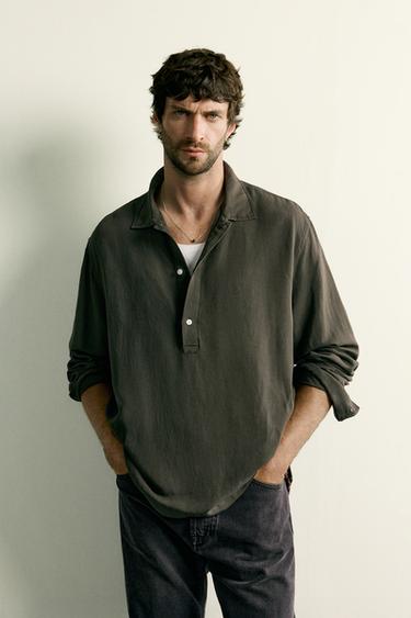 חולצת פולו Regular fit ויסקוזה-פשתן - חאקי כהה של Zara