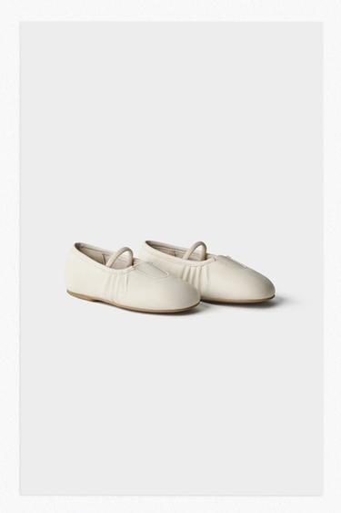 LEATHER BALLERINAS - White by Zara