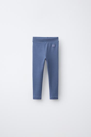 ŽEBROVANÉ LEGÍNY SE ŠTÍTKEM - střední modrá od Zara