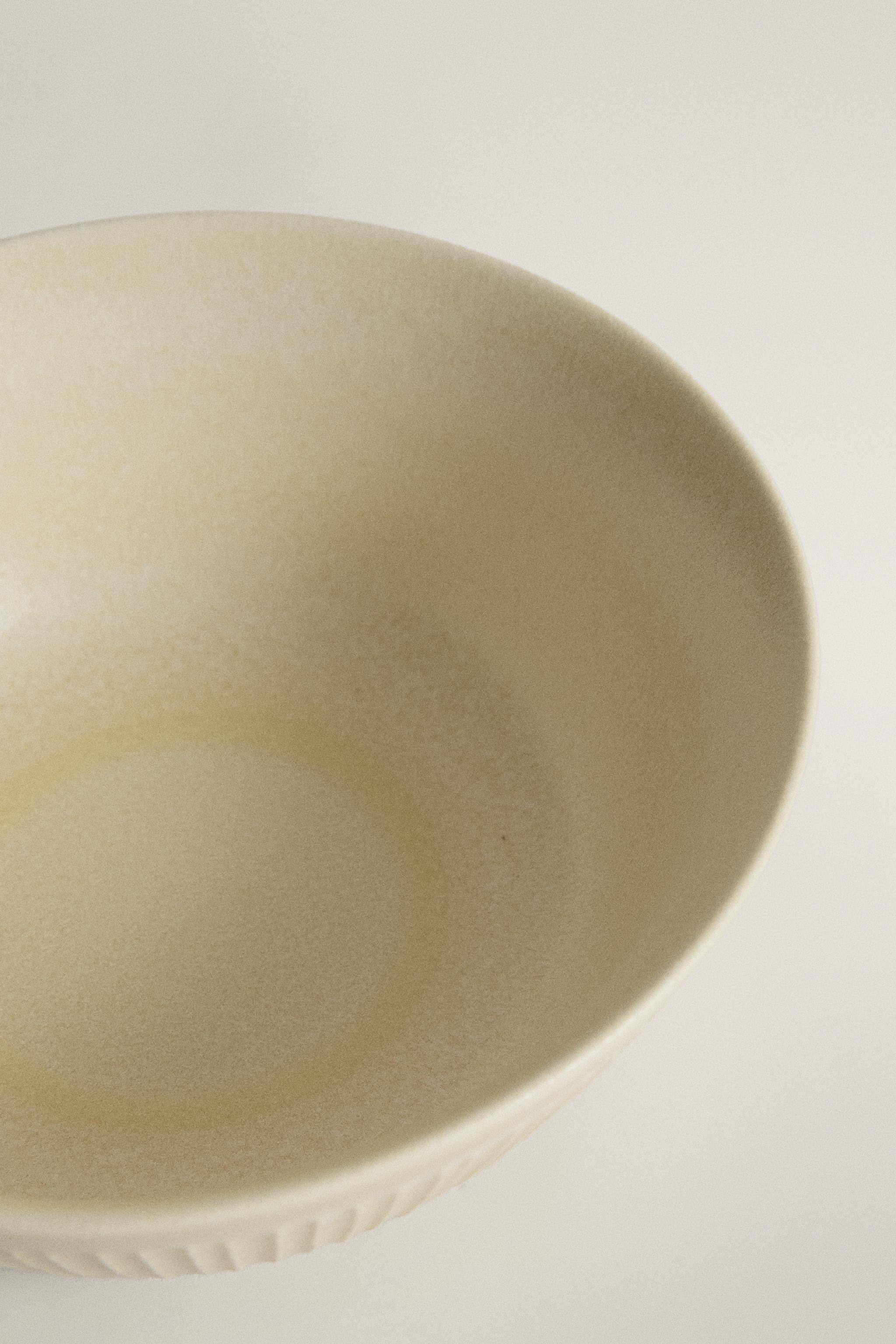 STRIPED STONEWARE BOWL