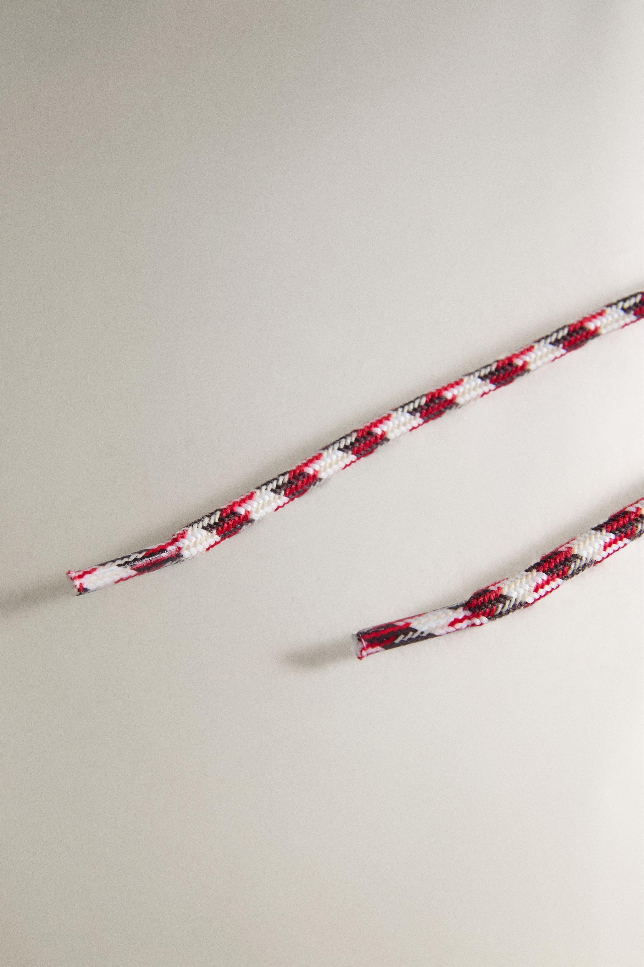BRAIDED LACES