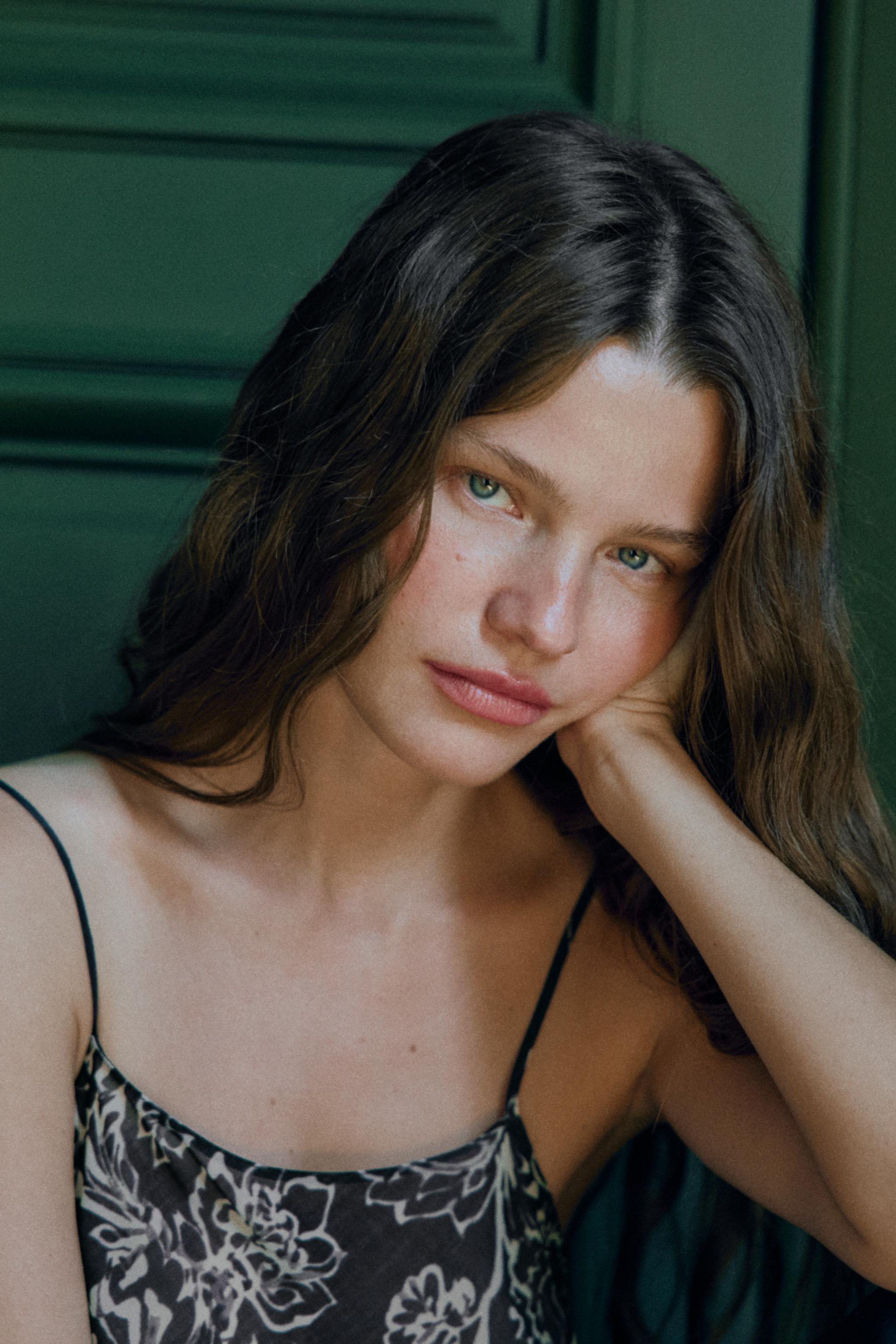 Zara DESENLİ ASKILI TOP görsel 6