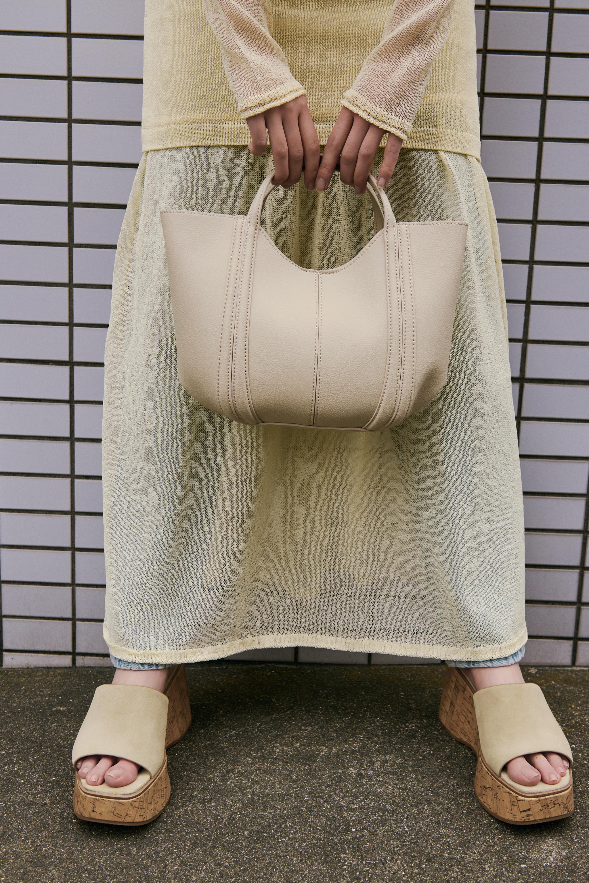 zara ステッチミニシティバッグ　即日配送可 ☆ZARA☆ステッチ*ミニシティバッグ 2色 (ZARA/ショルダーバッグ
