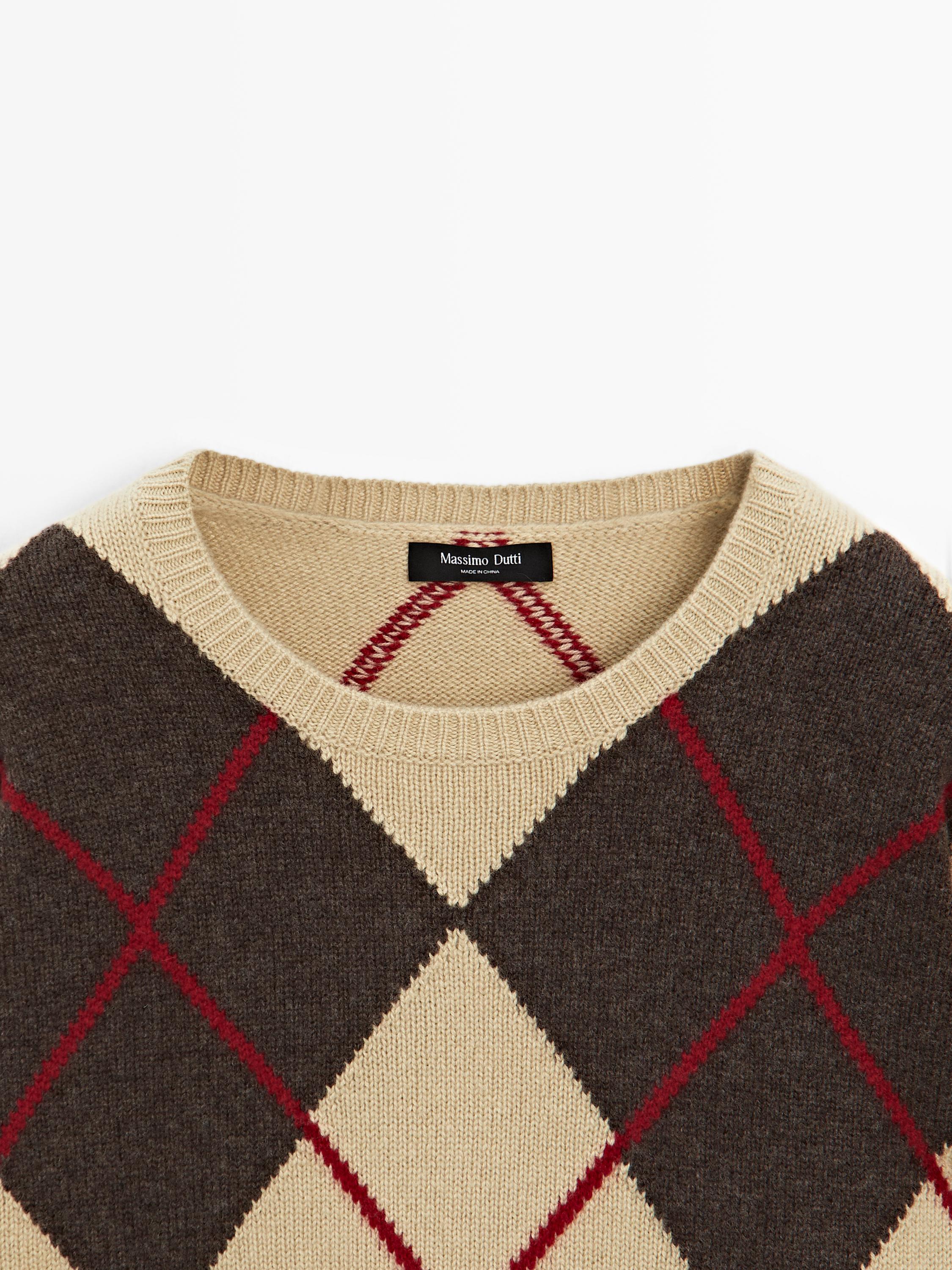 Wool blend sweater with argyle detailing