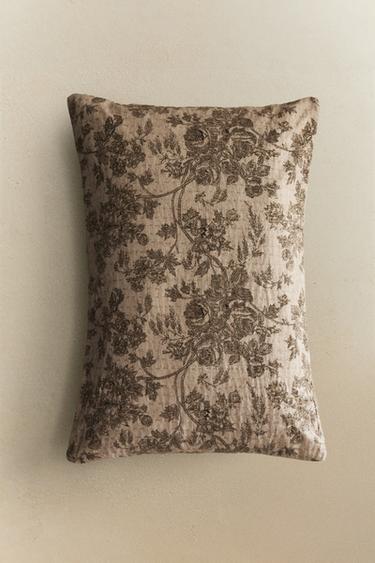 FLORAL COTTON AND LINEN CUSHION COVER - Light beige by Zara - Image 4
