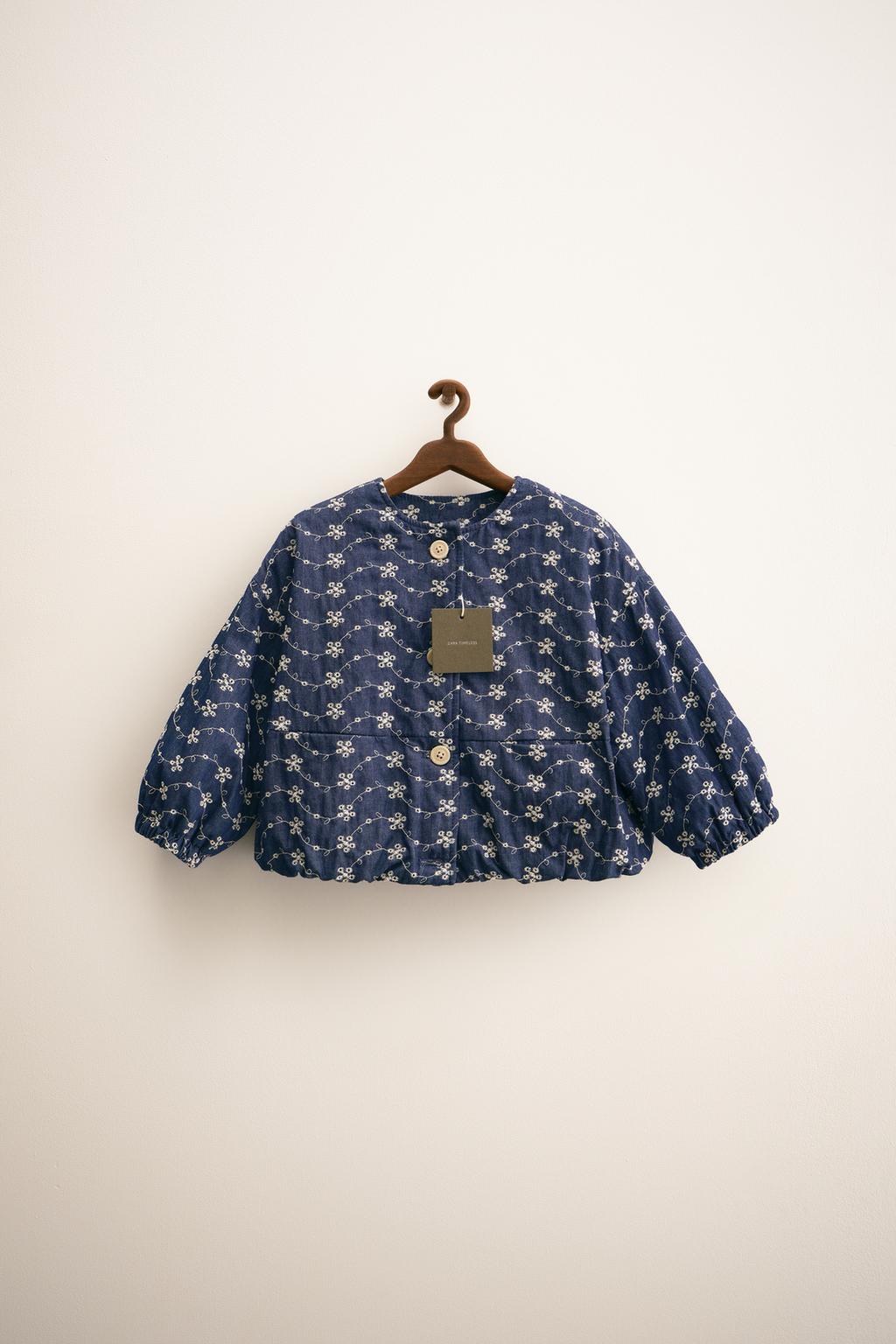 ZARA TIMELESS - CAZADORA FLORES BORDADAS