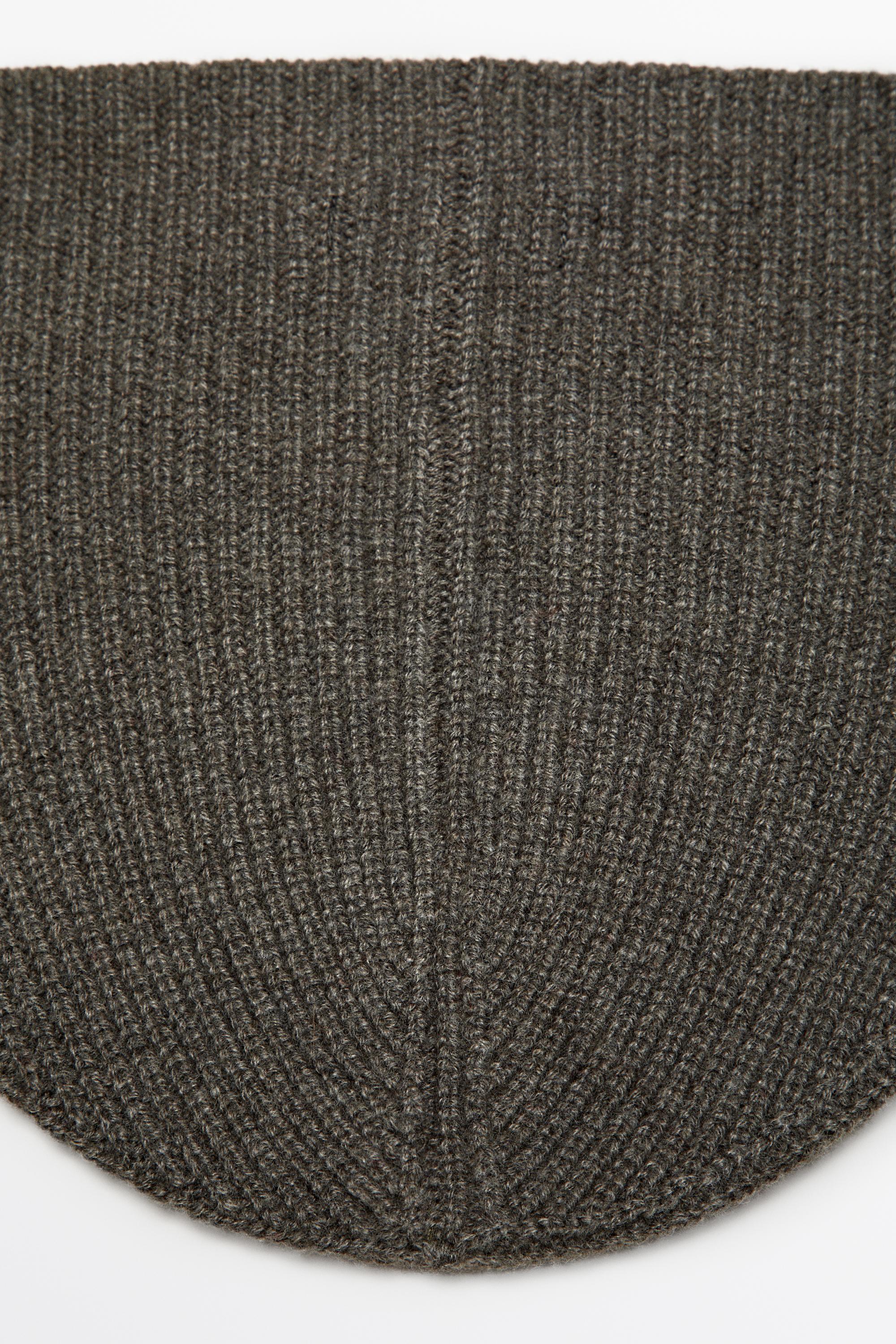 100% cashmere knit beanie