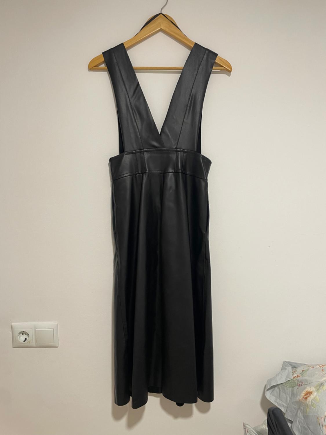 MIDI PINAFORE DRESS WITH BUTTONS - Image 4