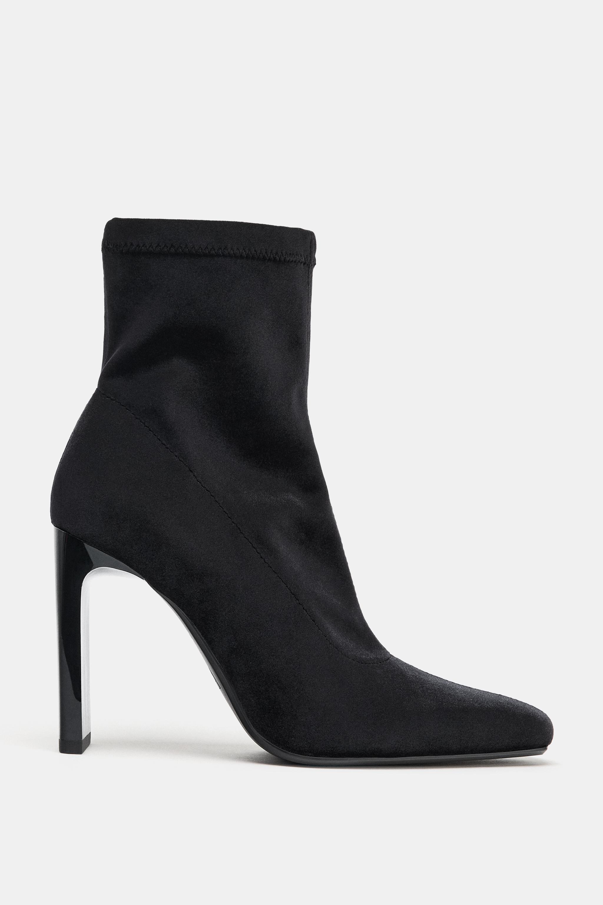VELVET EFFECT ANKLE BOOTS