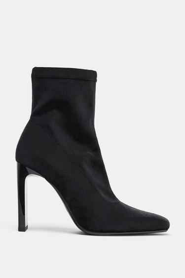 VELVET-EFFECT ANKLE BOOTS - Black by Zara