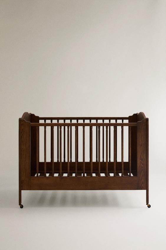 LIT BÉBÉ BOIS DE FRÊNE - Marron foncé de Zara - Image 0