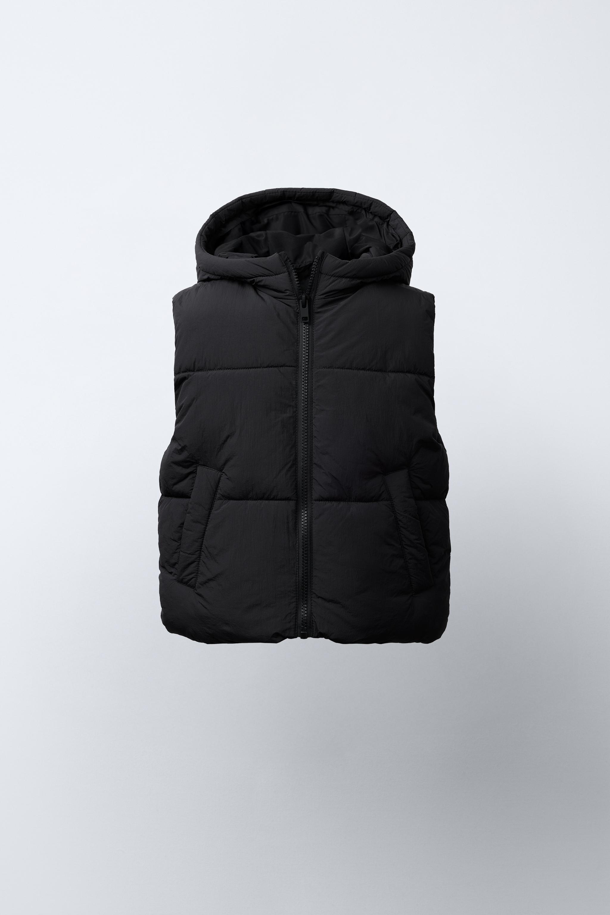 ダウンベスト　フード付　ZARA ZARA フード付きダウンベスト ブラック - メルカリ