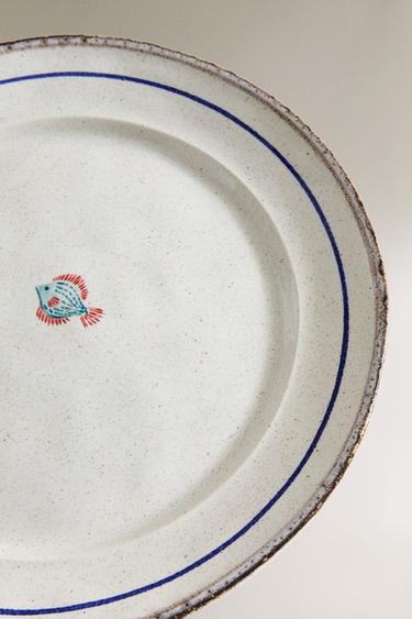 FISH-SHAPED STONEWARE DINNER PLATE - Blue/White by Zara - Image 2