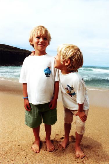 TRIČKO S POTISKEM SURF - Bílá od Zara