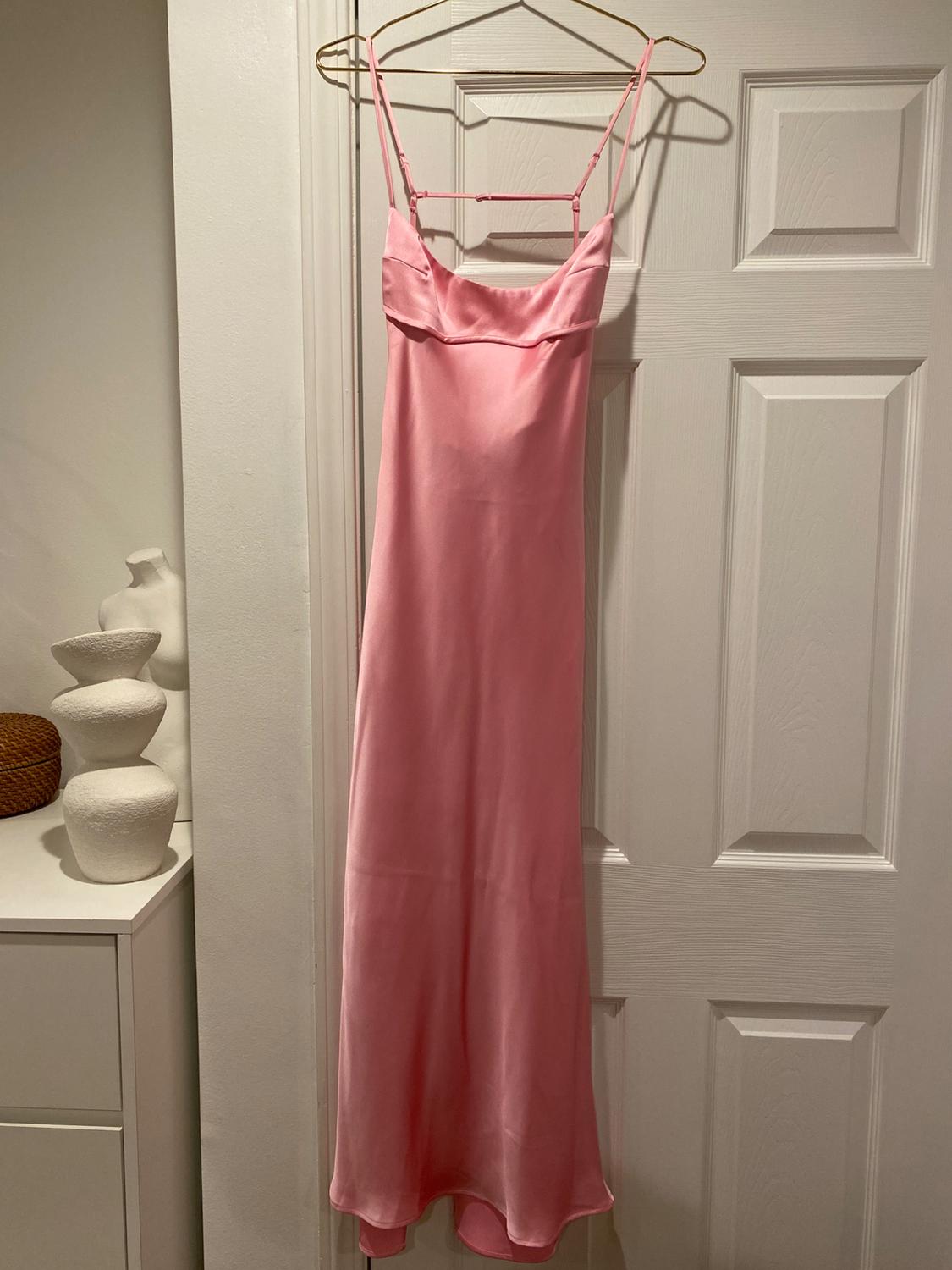 VESTIDO SATINADO CUT OUT