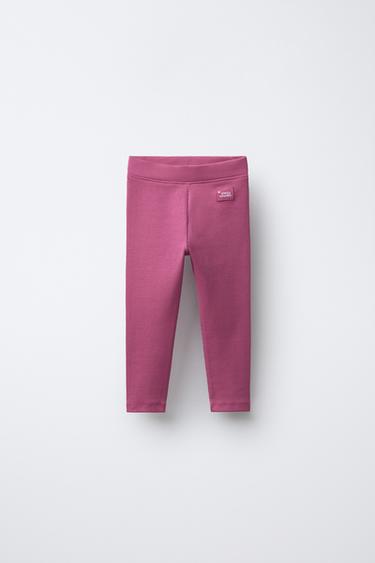 LEGGINGS MIT RIPPENMUSTER UND ETIKETT - Himbeerrot von Zara