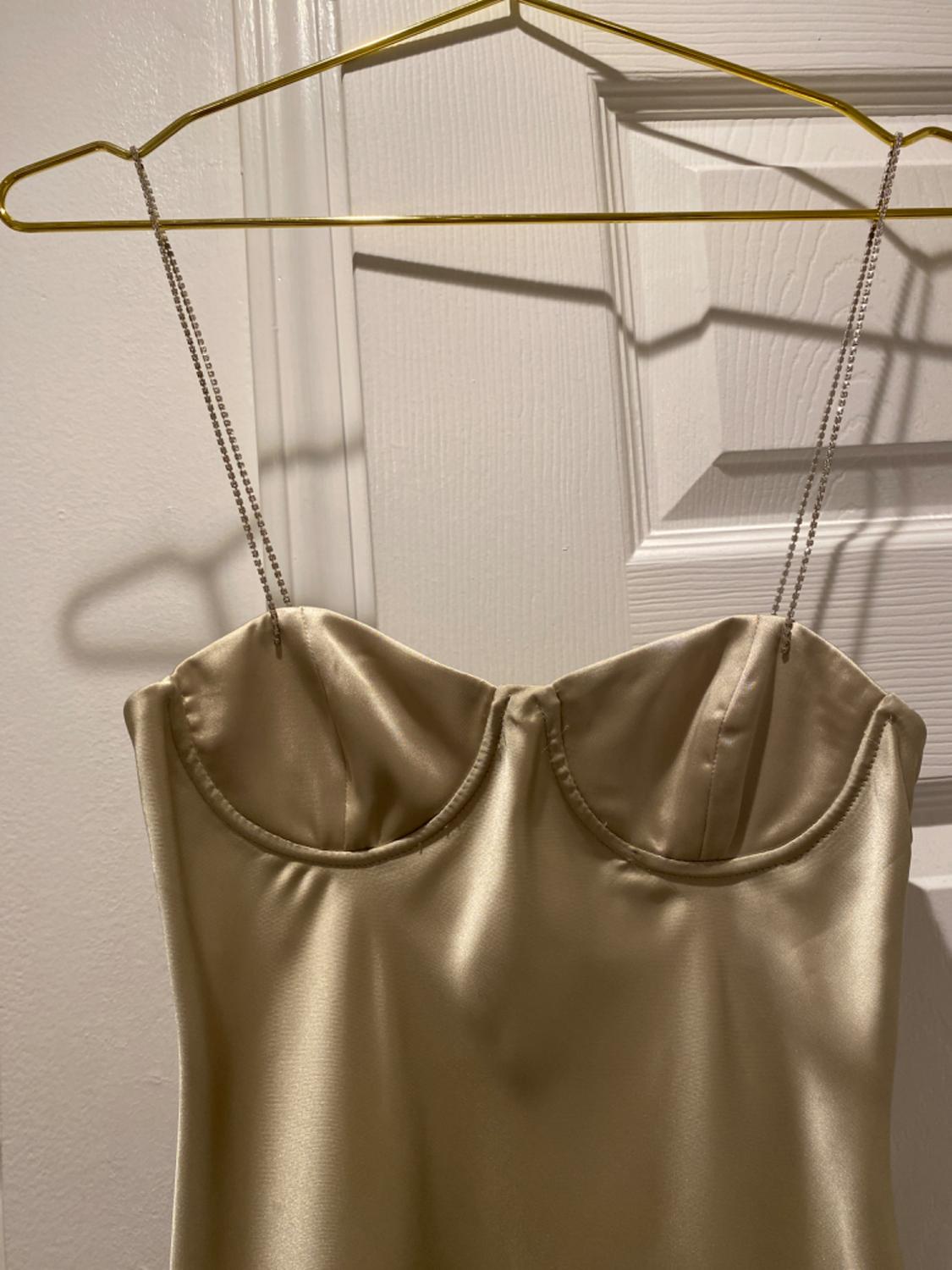VESTIDO SATINADO TIRANTES JOYA - Image 2