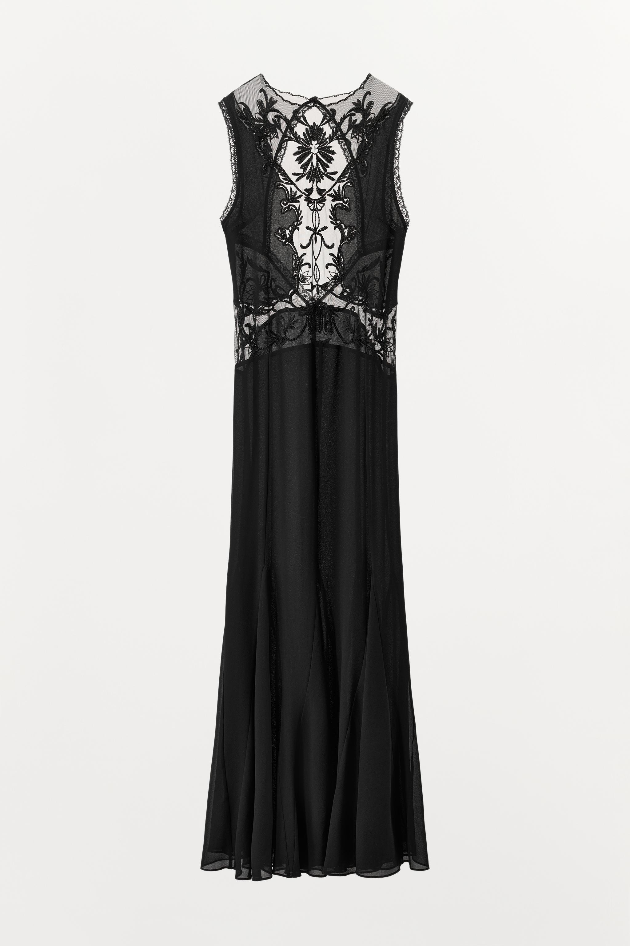 ROBE GODETS BRODÉS FANTAISIE