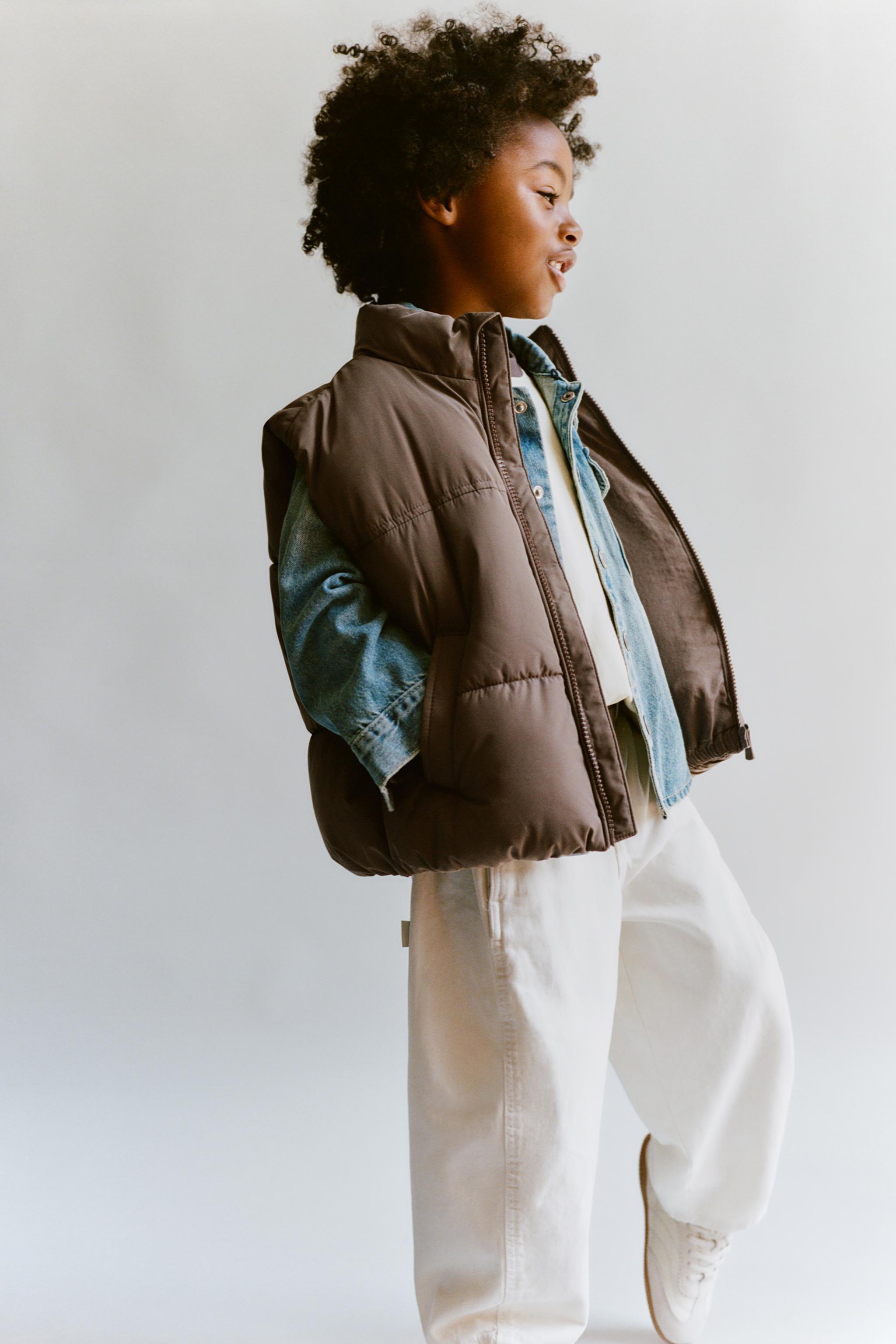 WATER REPELLENT PADDED VEST — Brown / Taupe