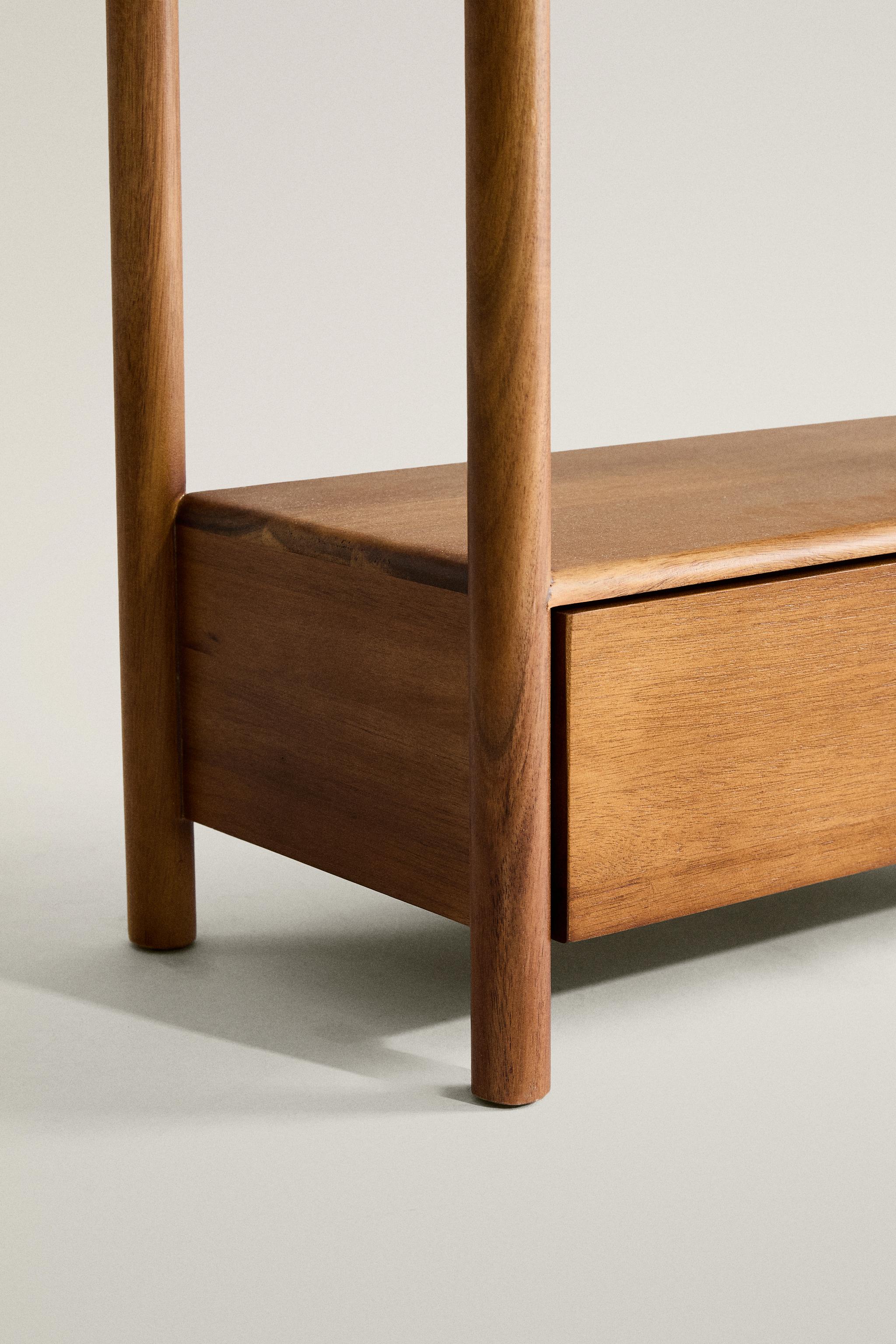 ACACIA WOOD VALET STAND