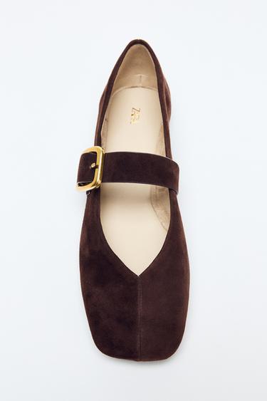 SUEDE BALLERINA FLATS WITH BUCKLE - Brown by Zara