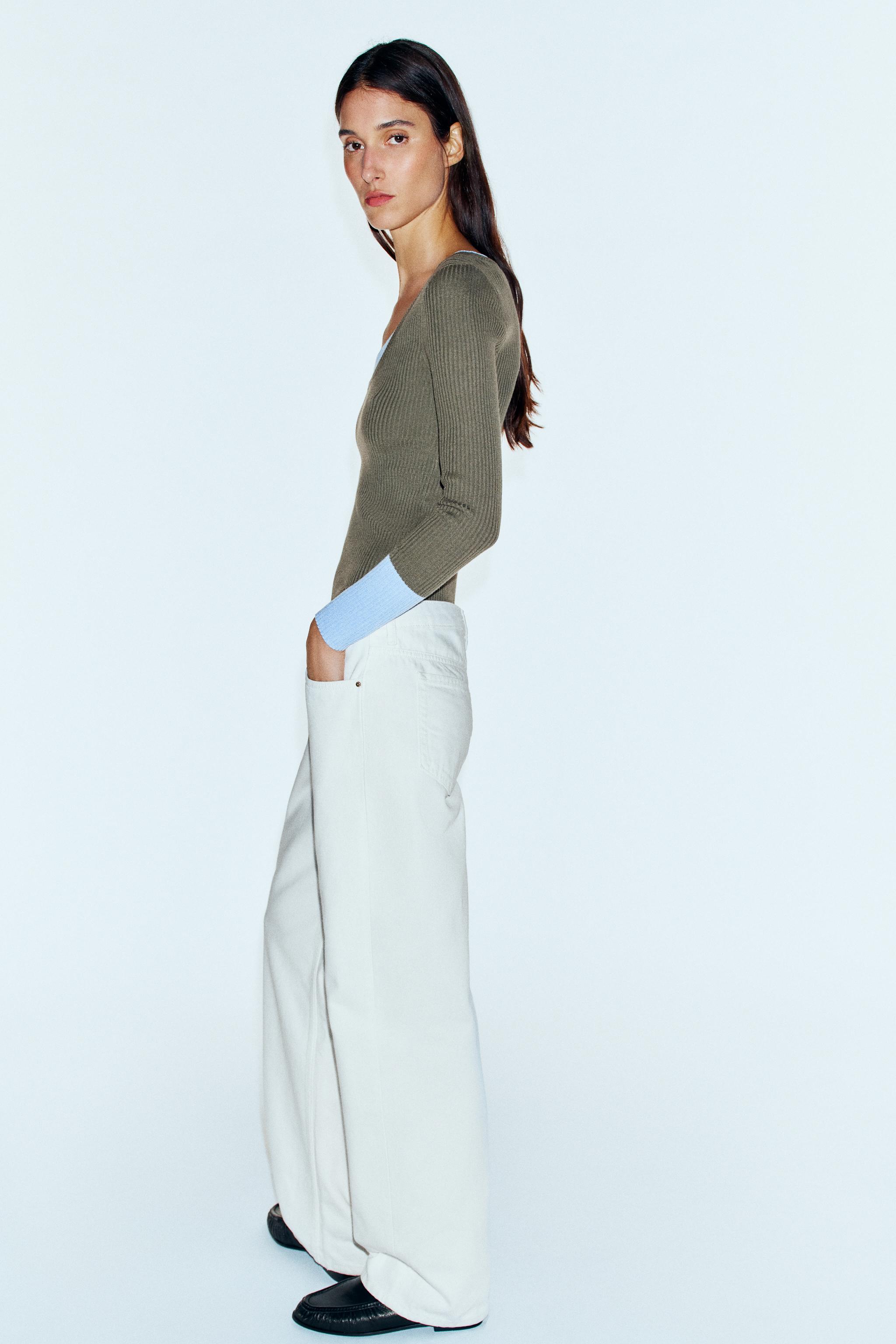CONTRAST LAYERED TOP