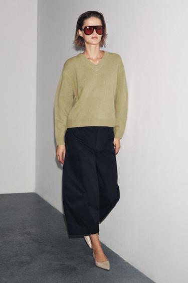 100% WOOL KNIT BASIC V-NECK SWEATER - Olive Green by Zara