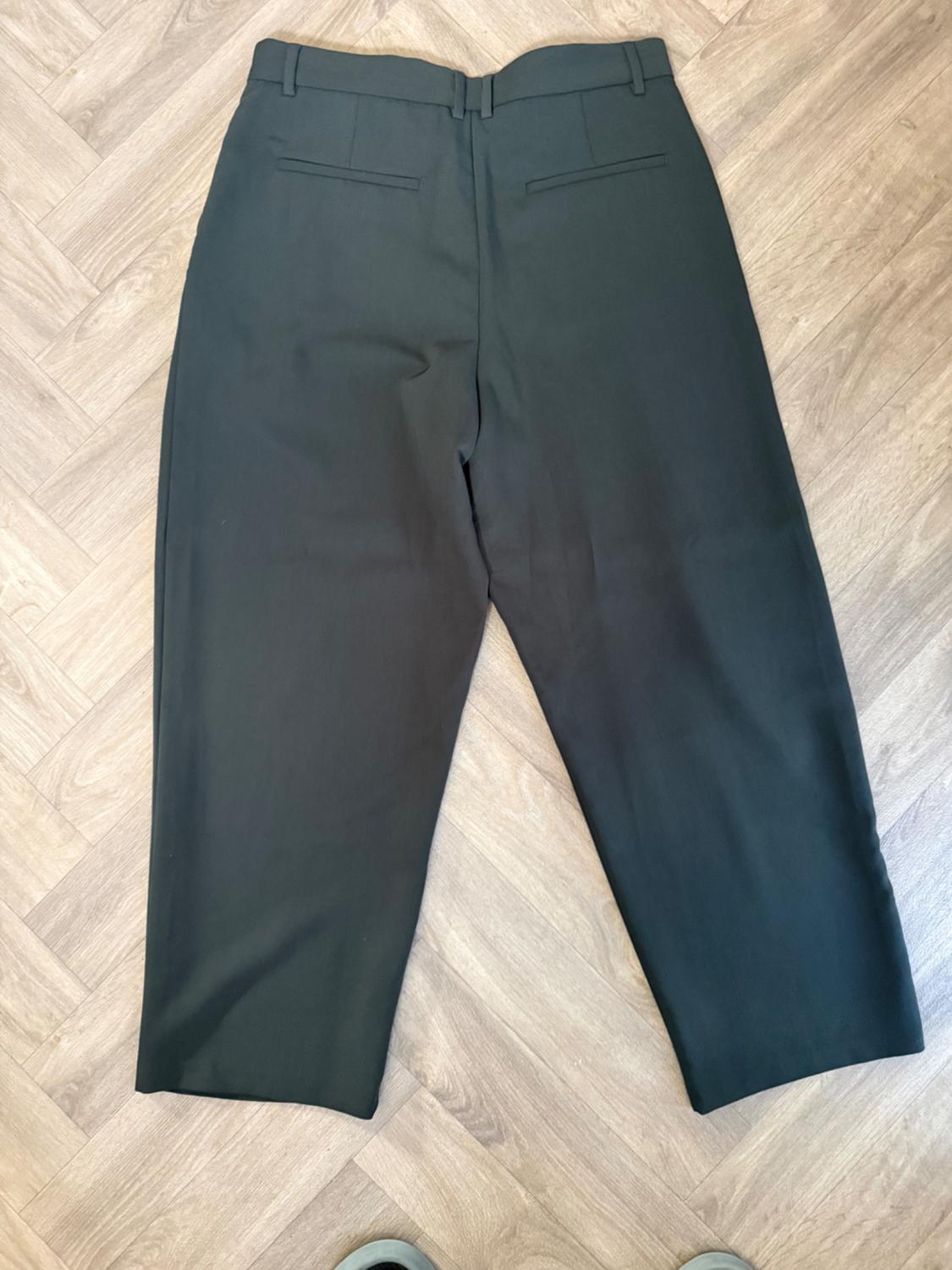 RELAXED FIT PLEATED TROUSERS - Image 3
