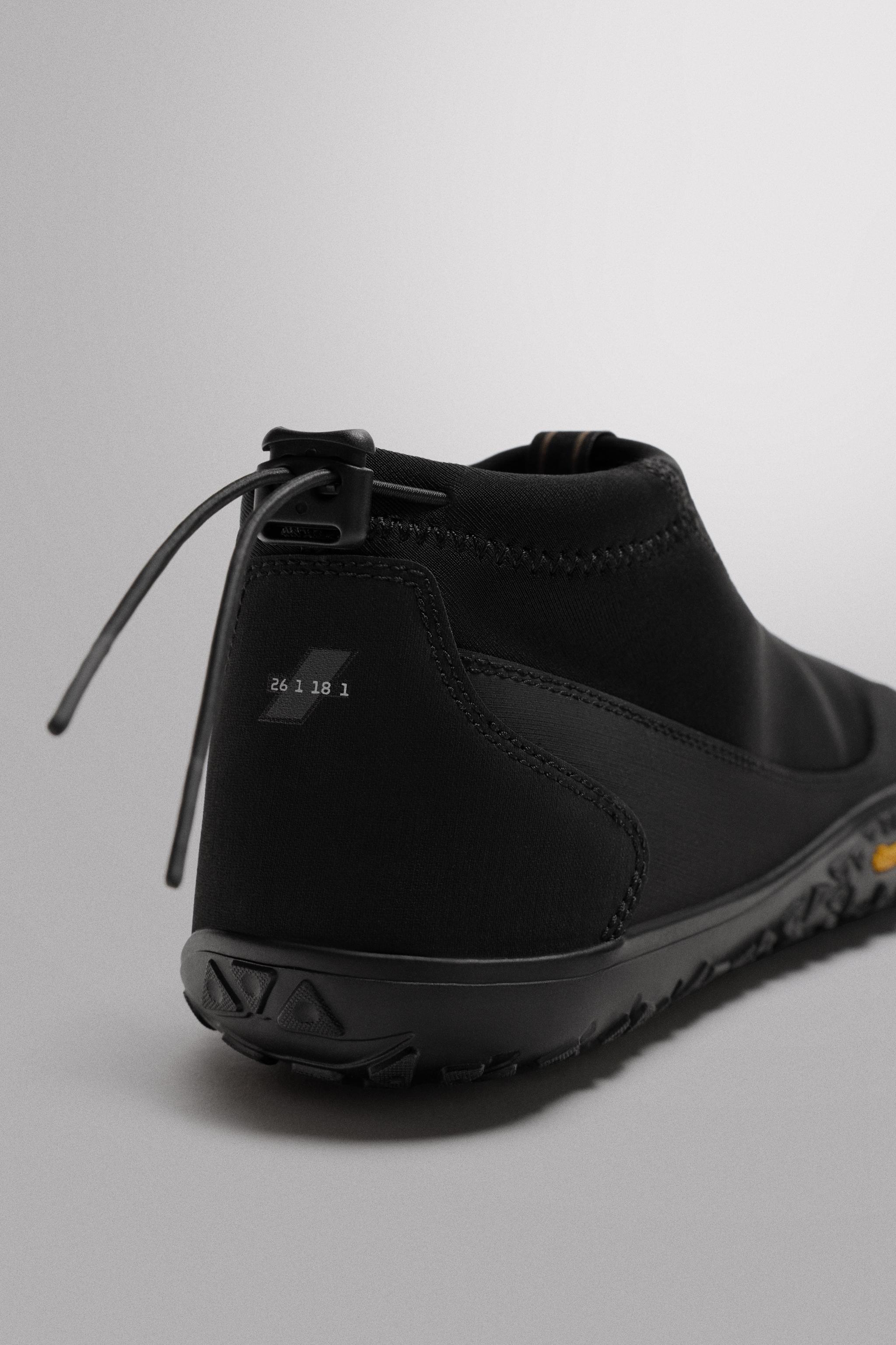 わらみ VIBRAM® X ウォーターシューズ - ブラック | ZARA Japan / 日本