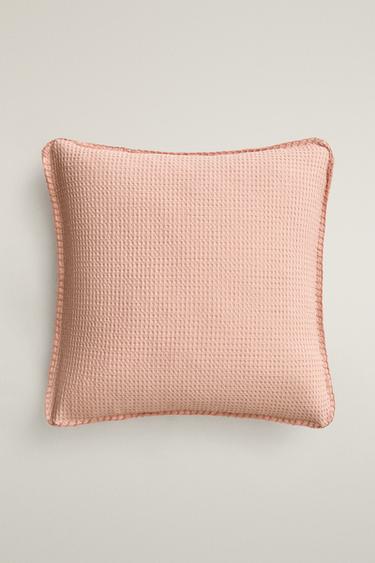 KIDS' WAFFLE CUSHION COVER - Pink by Zara
