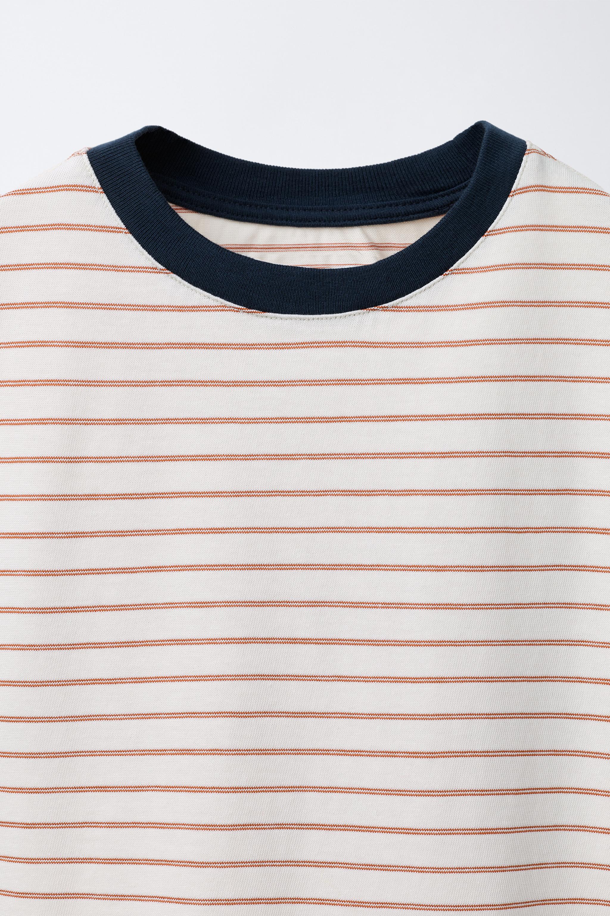 T-SHIRT À RAYURES AVEC COL EN CONTRASTE
