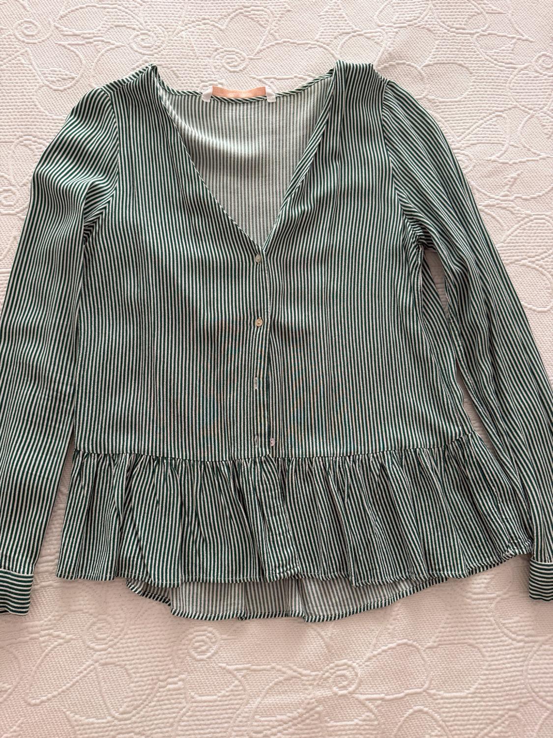 RUFFLED V-NECK TOP - Image 3