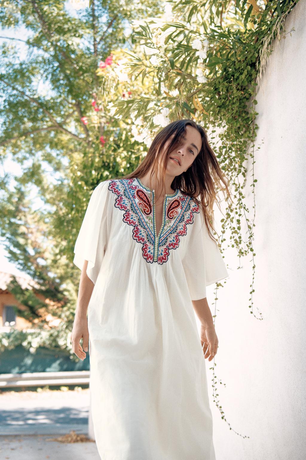 ZW Collection Embroidered Midi Dress