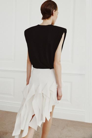 FLUID SLEEVELESS T-SHIRT WITH SHOULDER PADS - Black by Zara - Image 2