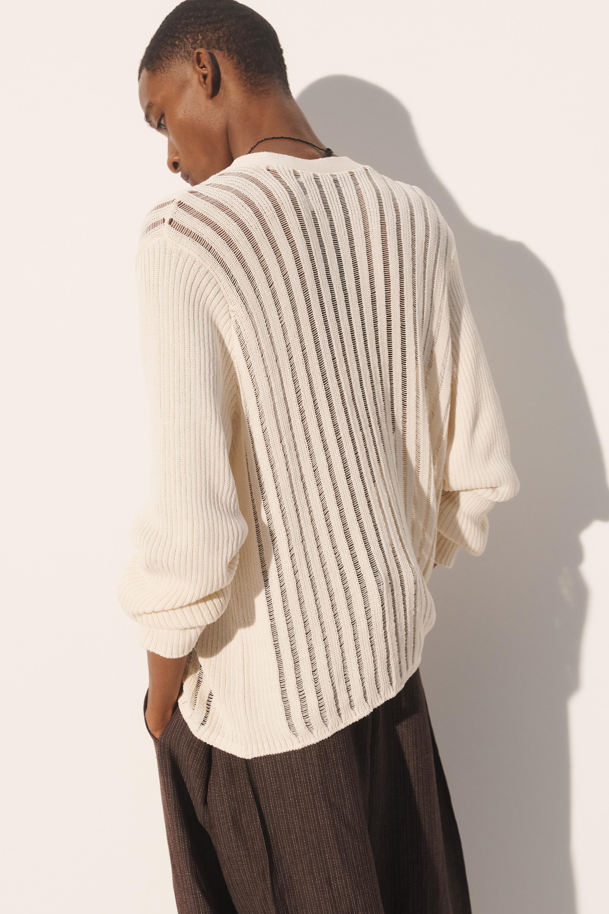 GILET STRUCTURÉ AJOURÉ