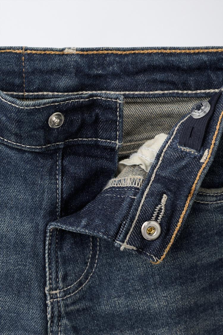 JEANS SLIM CÓMODO 3