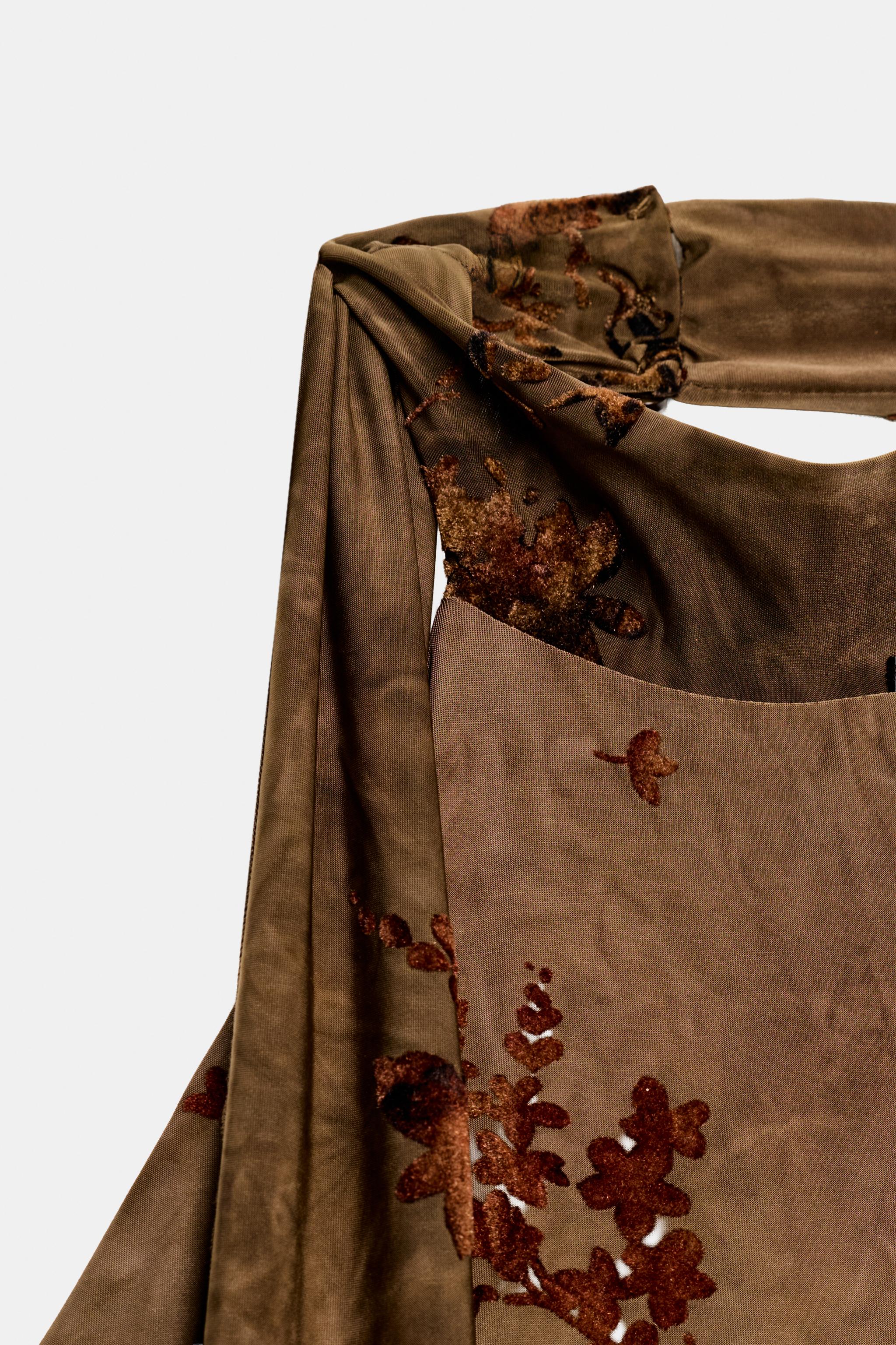 ROBE LONGUE HALTER FOULARD FLOQUÉE