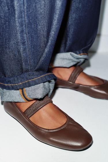 BALLERINES EN CUIR À BRIDE ÉLASTIQUE - Marron de Zara
