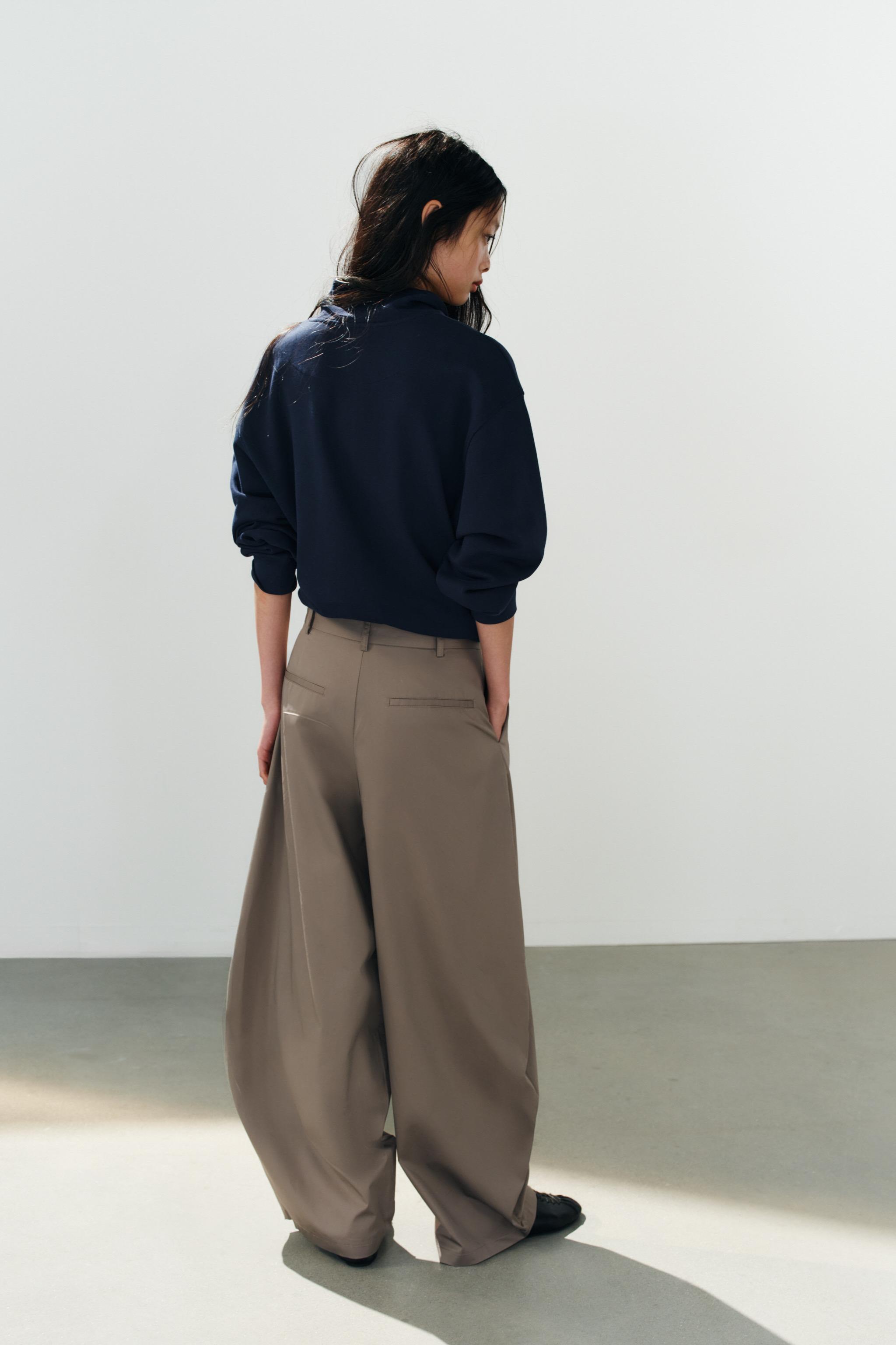 Женские брюки Zara ASYMMETRIC WAIST PLEATED TROUSERS — фото 5