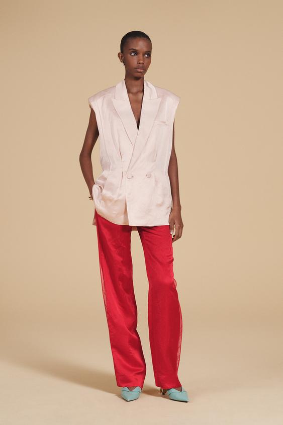 Red High Waist Fitted Flared Pants  Red pants outfit, Red trousers outfit,  Red and white outfits