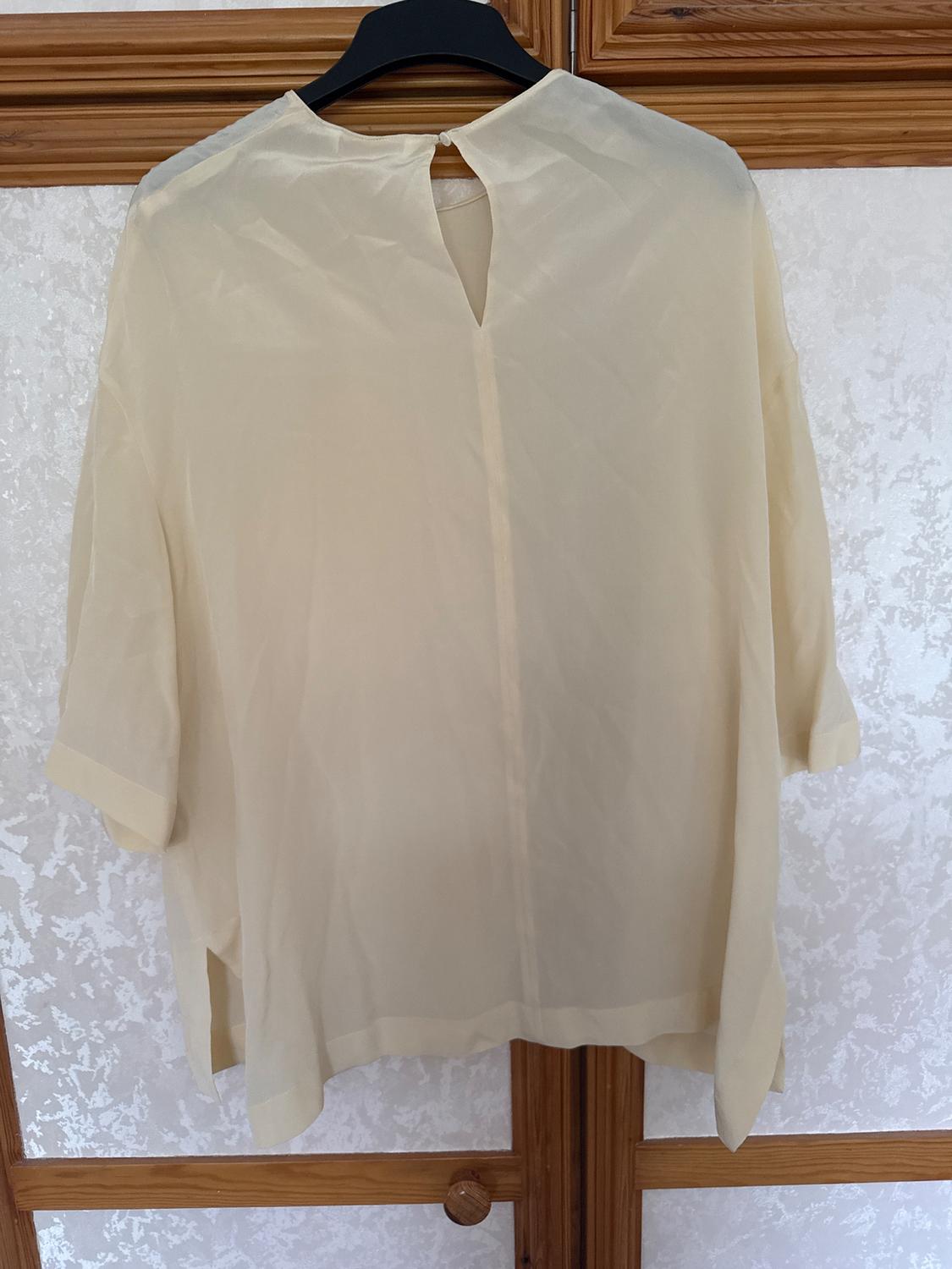 ZW COLLECTION LIMITED EDITION short sleeve SILK TOP - Image 3
