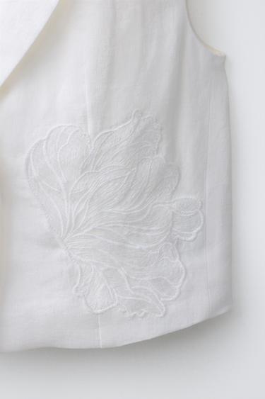 GILET BRODÉ À FLEURS 100% LIN - Écru de Zara - Image 3
