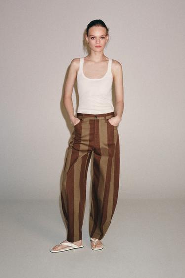 JEANS AFINADOS DE CINTURA ALTA CON RAYAS ZW COLLECTION