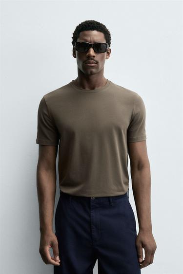 BASIC SLIM FIT T-SHIRT - Dark mink by Zara