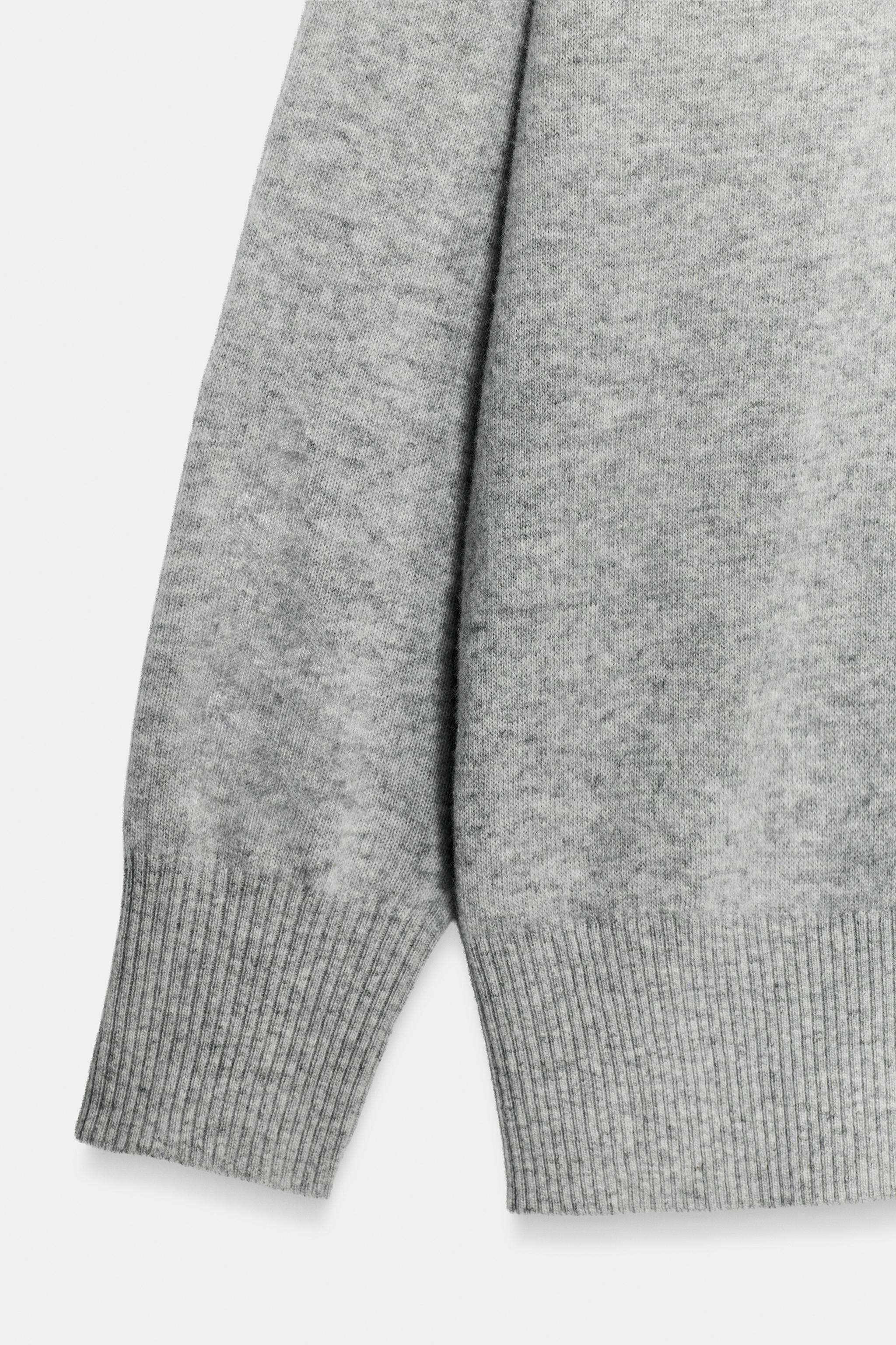 100% WOOL OVERSIZED SWEATER